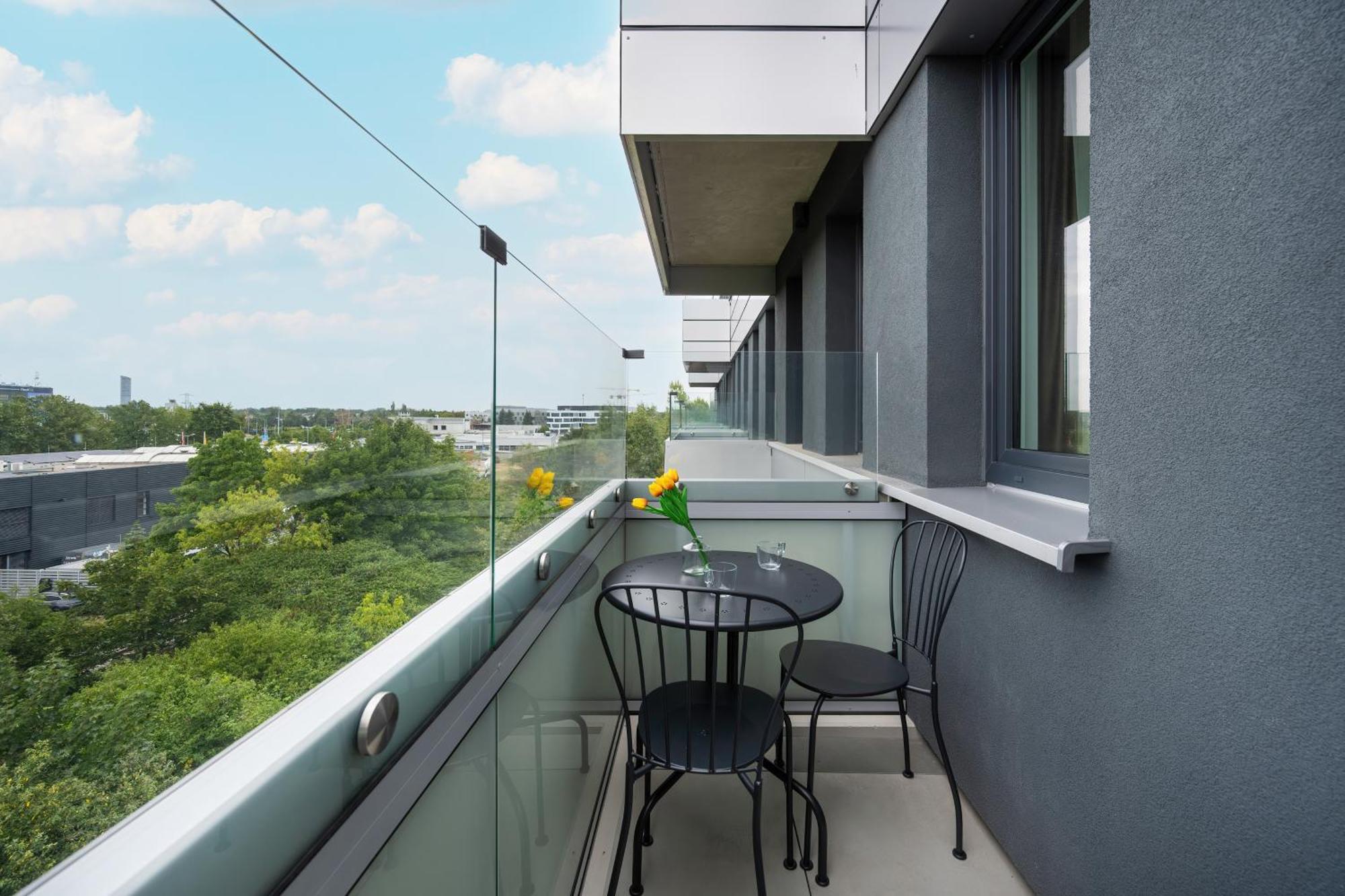 Apartamenty Zwycieska Z Klimatyzacja, Free Garage Wroclaw By Noclegi Renters 외부 사진