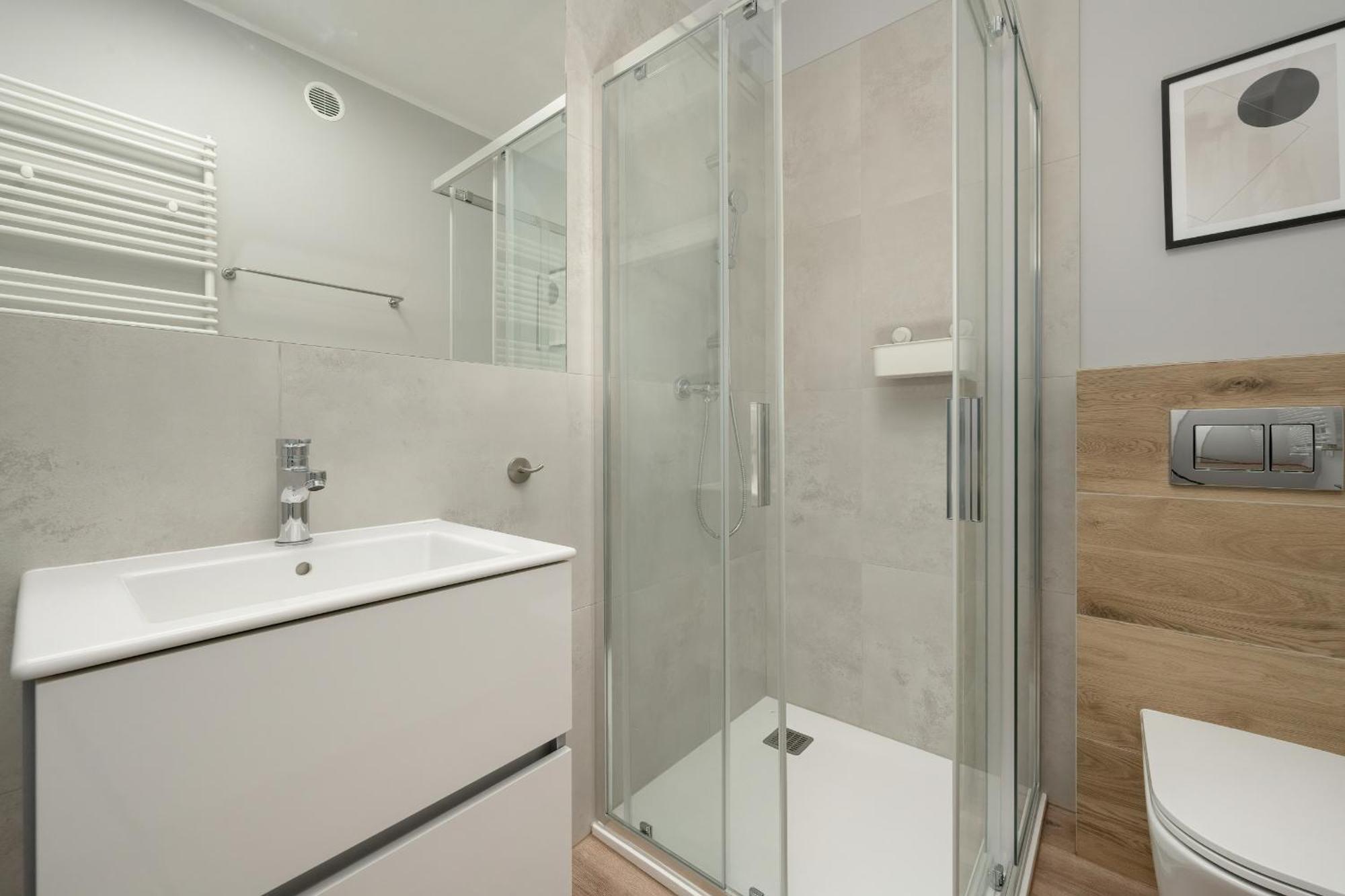 Apartamenty Zwycieska Z Klimatyzacja, Free Garage Wroclaw By Noclegi Renters 외부 사진