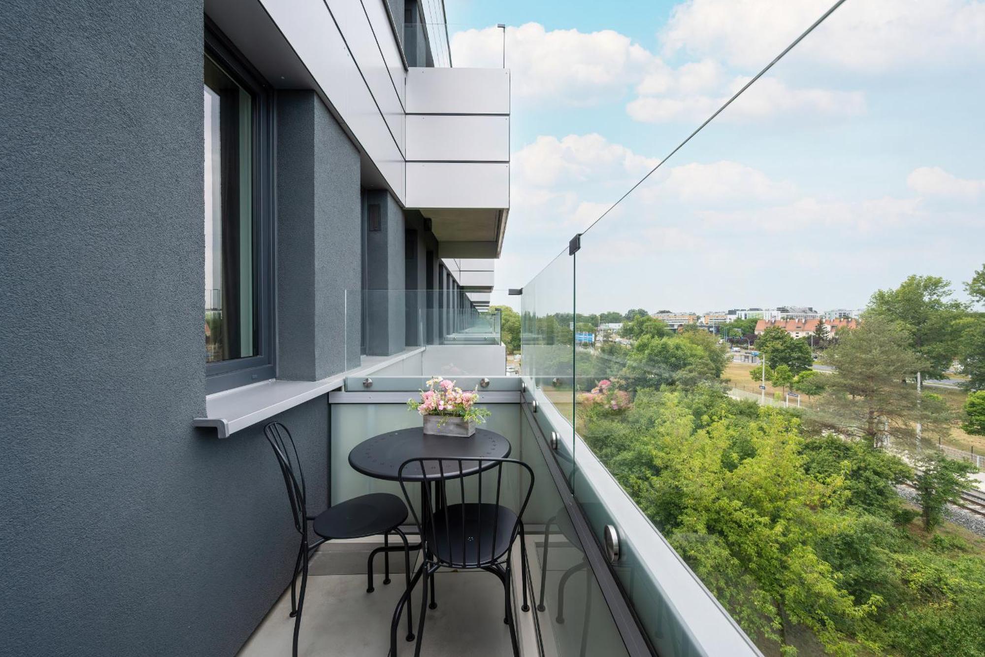 Apartamenty Zwycieska Z Klimatyzacja, Free Garage Wroclaw By Noclegi Renters 외부 사진