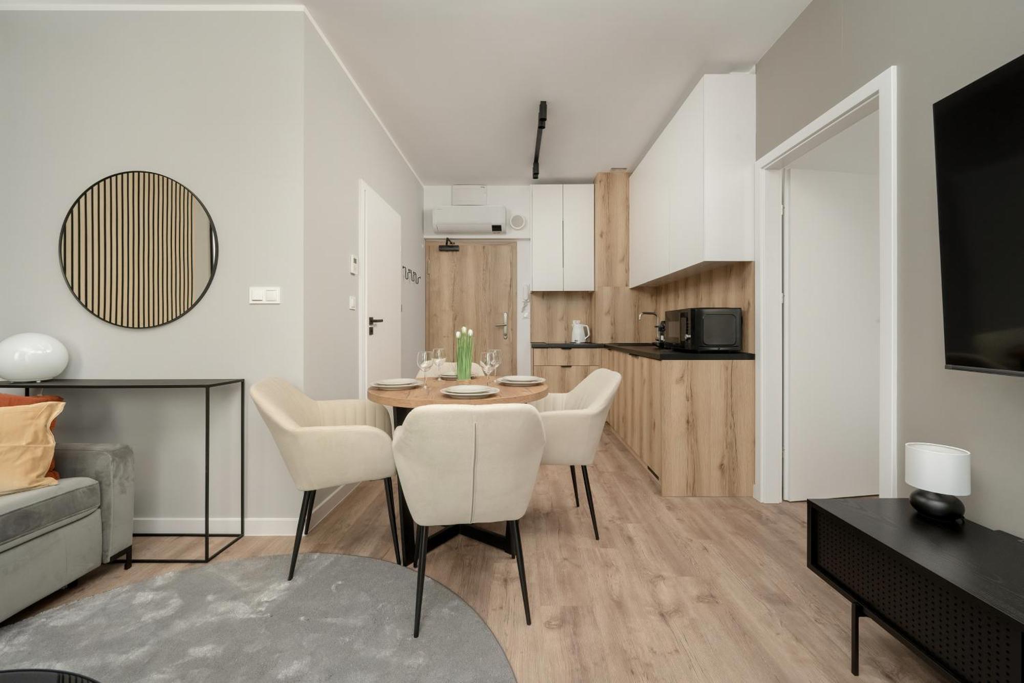 Apartamenty Zwycieska Z Klimatyzacja, Free Garage Wroclaw By Noclegi Renters 외부 사진